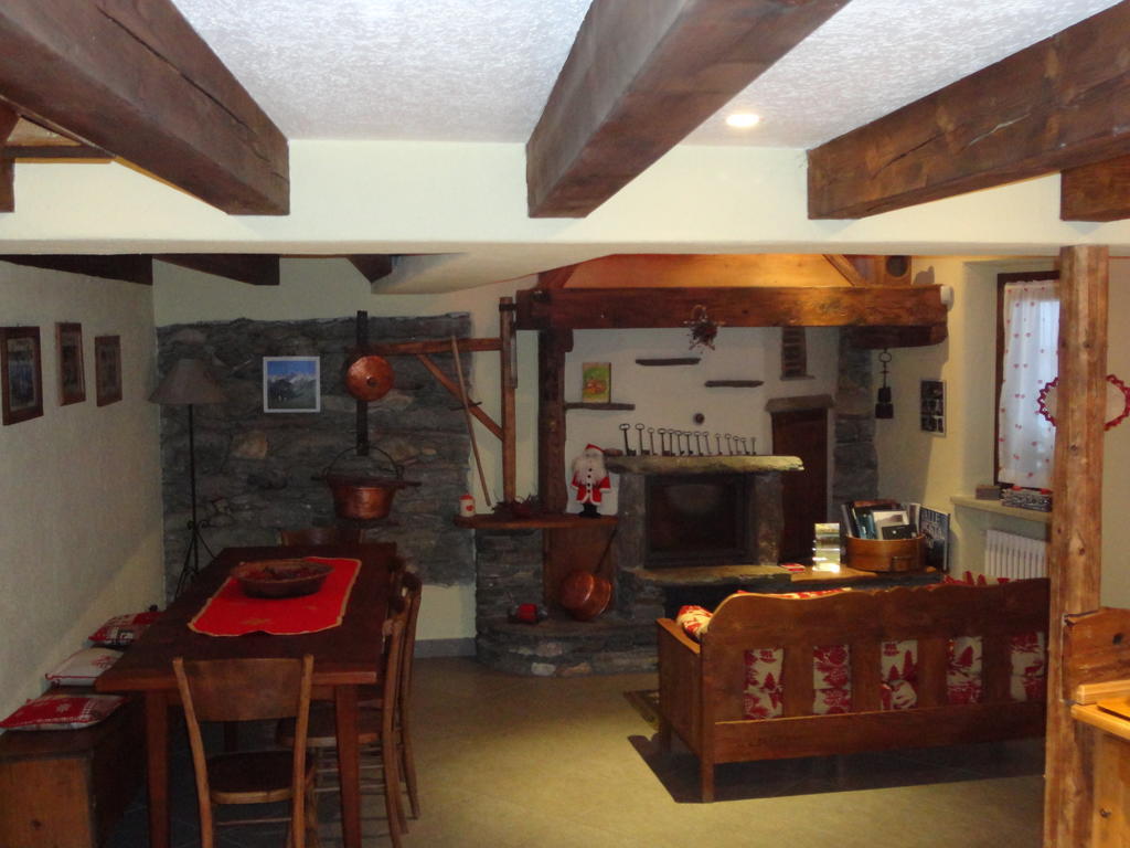 Bed and Breakfast Les Chevreuils à Introd Extérieur photo